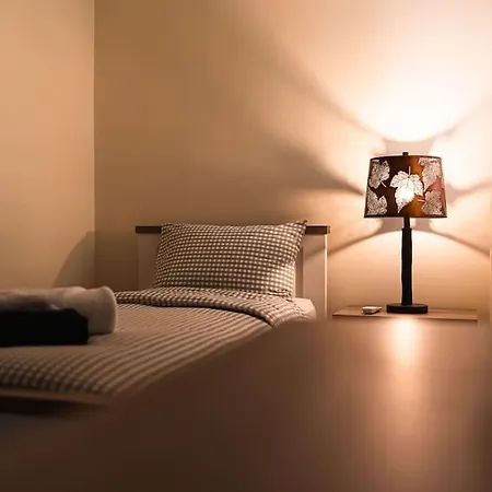 Apartment Newly Renovated-designer Finish