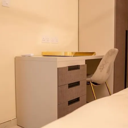 Newly Renovated-designer Finish *