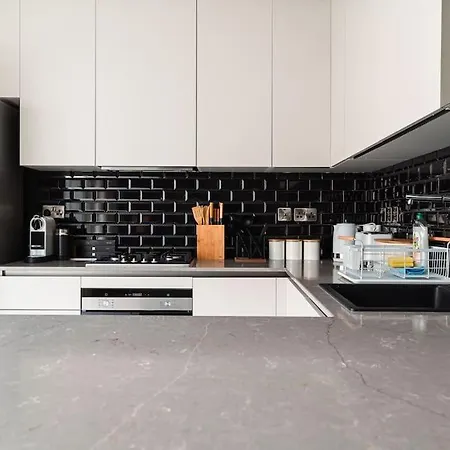 Newly Renovated-designer Finish Apartment Sliema