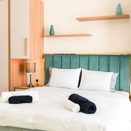 Newly Renovated-designer Finish Apartment Sliema